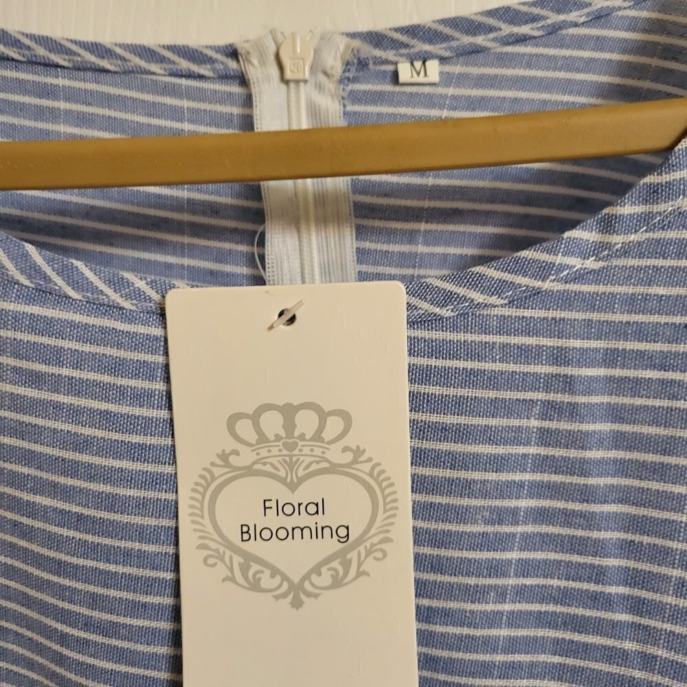 Floral Blooming Light Blue Stripe Pocket Sleeveless Midi Dress Size: Medium NWT - Picture 5 of 8